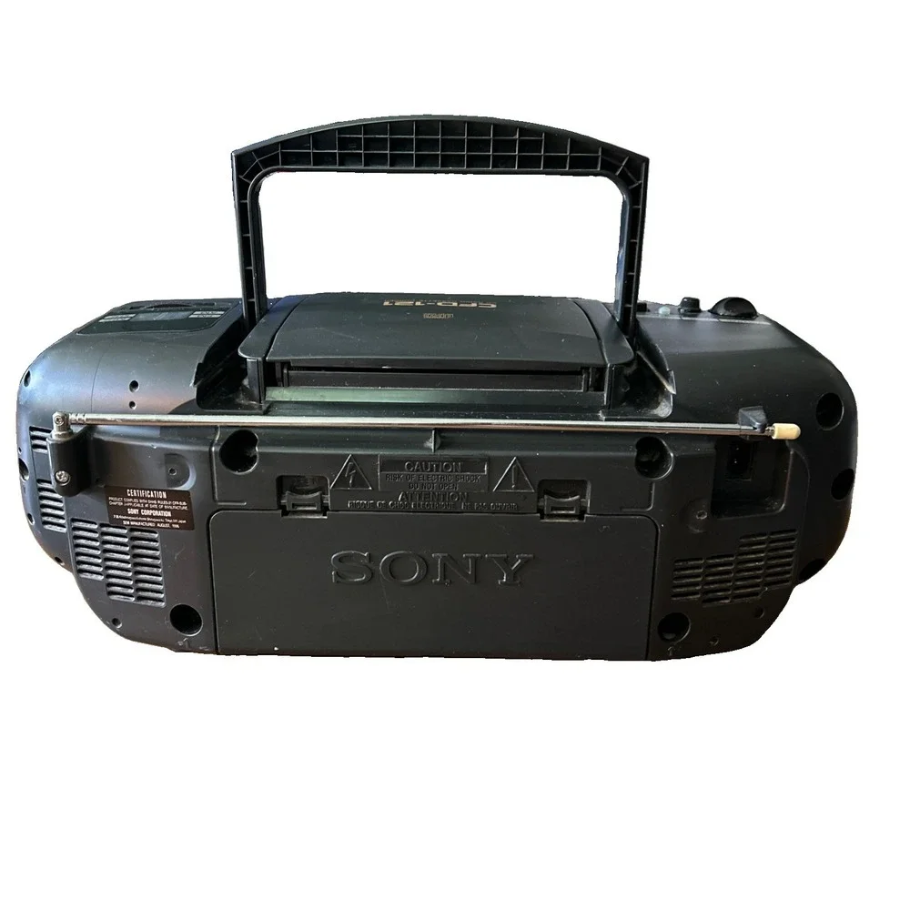 Sony Mega Bass Boombox CFD 121 With Cord Working